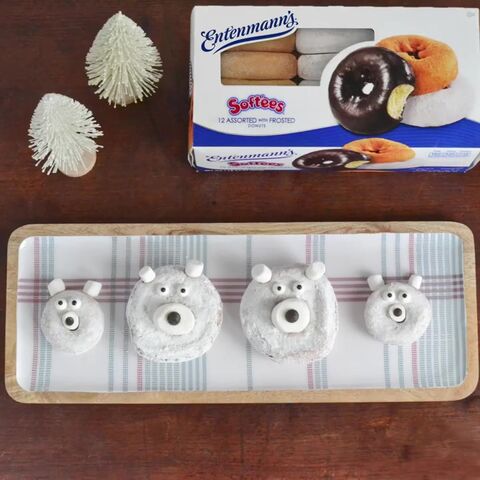 Need a quick and easy holiday treat? These Entenmann's® Soft'ees polar bear donuts fit the bill.